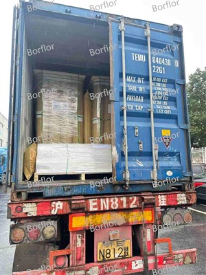 マレーシアへの石柄ビニール床材の新しいコンテナ出荷